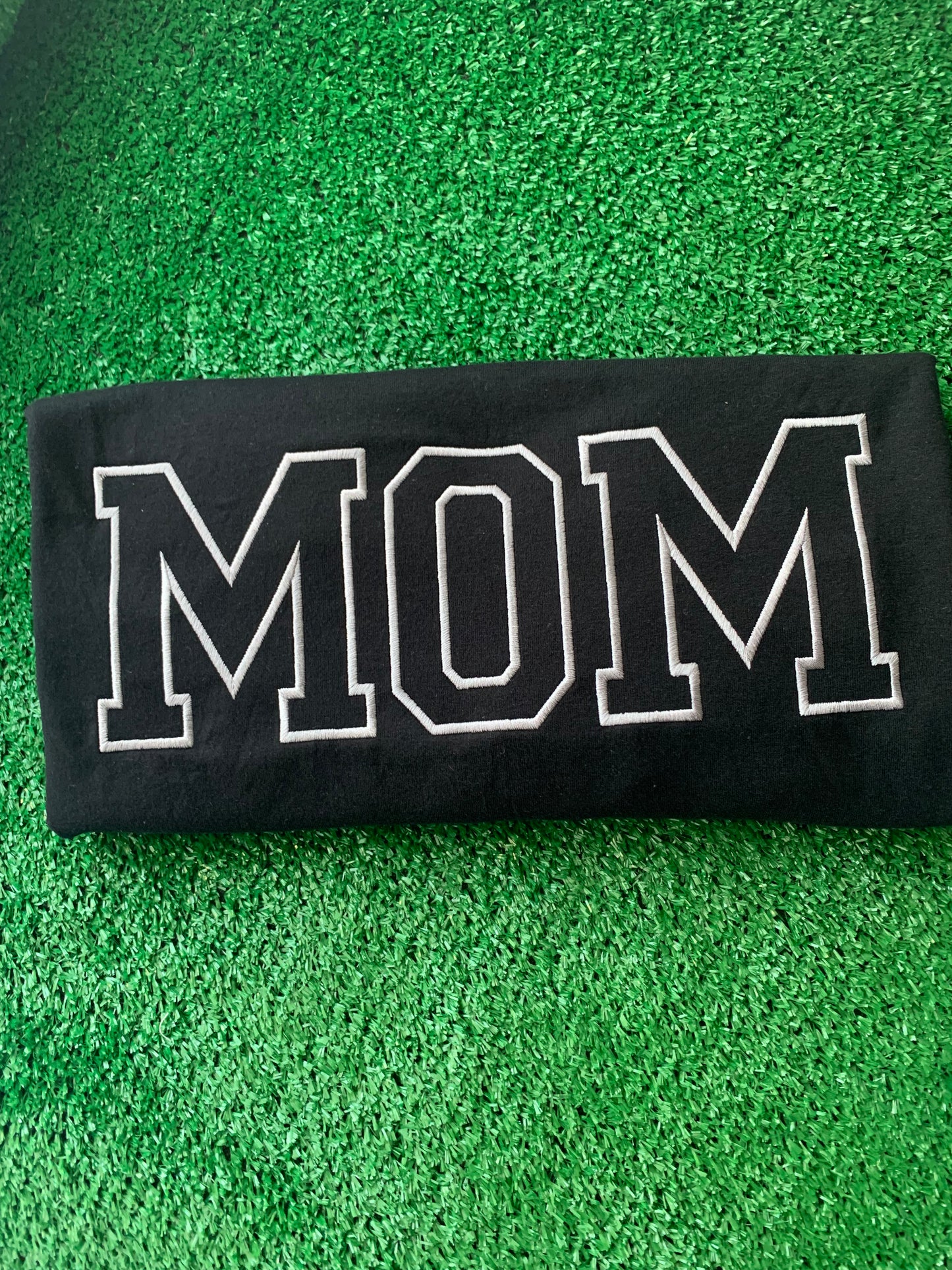 Embroidered MOM T-shirt